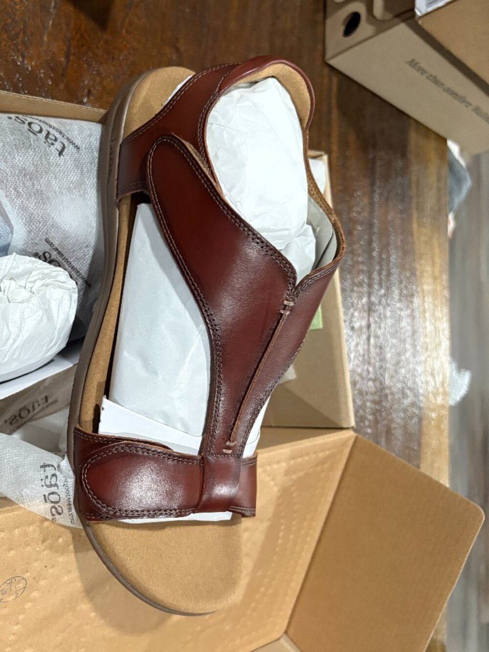 Taos The Show Cognac Brown Sandals Ladies sz 12 Shoes Straps NIB NEW